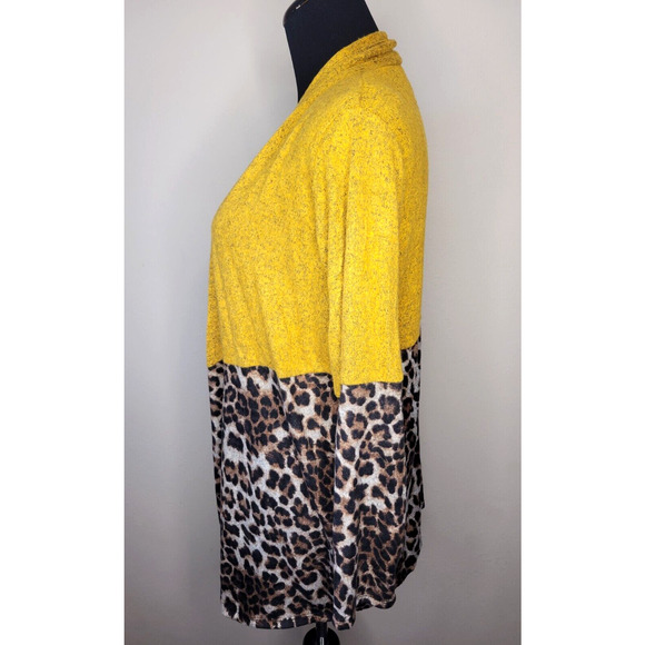 Grateful Hearts Cascade Cardigan Women's Small two tone leopard & yellow Soft - Picture 3 of 6